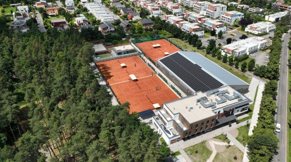 Tenisový areál otevřen