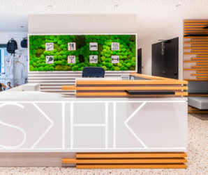 Hotel Break nabízí ubytování v nových dvoulůžkových až čtyřlůžkových pokojích s celkovou kapacitou 20 pokojů.